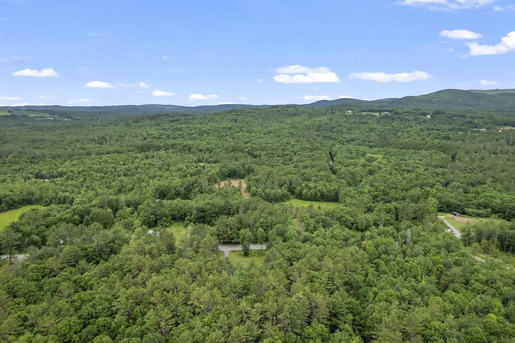 8-3 Turner Street Buckfield ME 04220