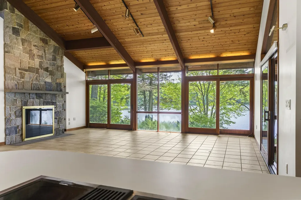 227 Quail Run Road Bristol ME 04539