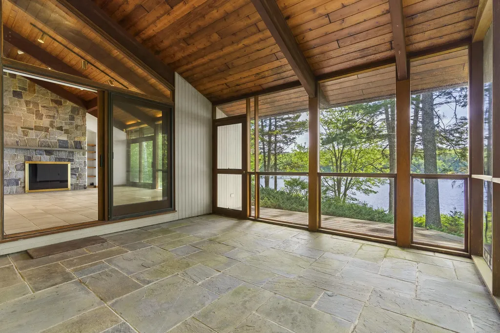 227 Quail Run Road Bristol ME 04539