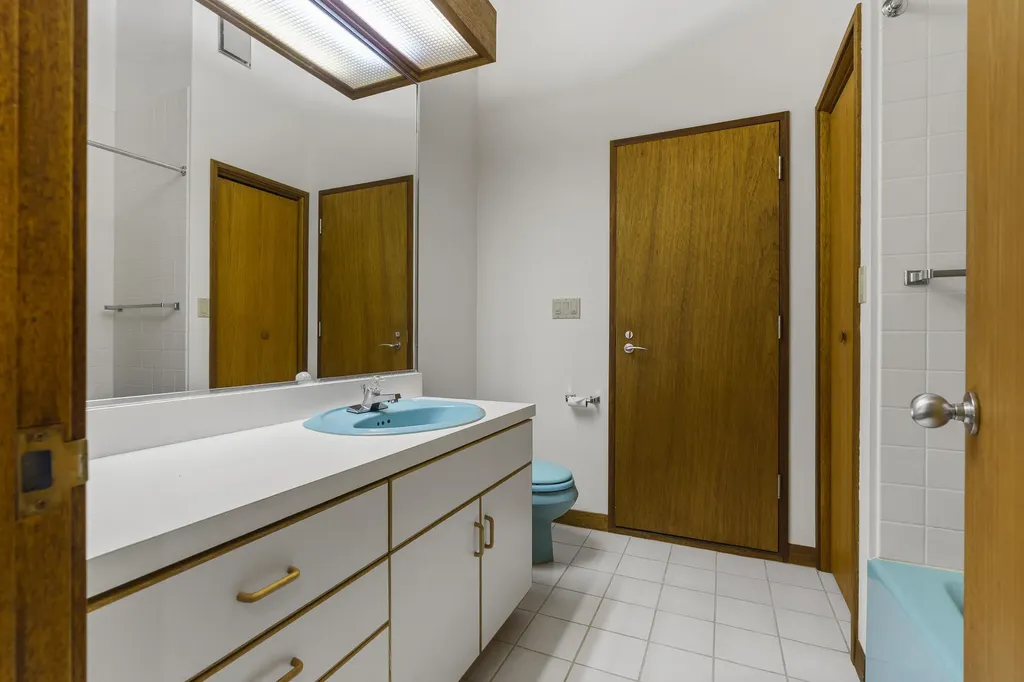 227 Quail Run Road Bristol ME 04539