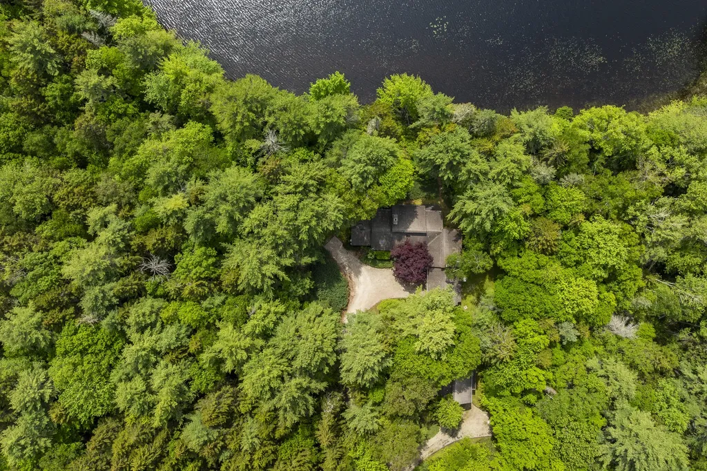 227 Quail Run Road Bristol ME 04539