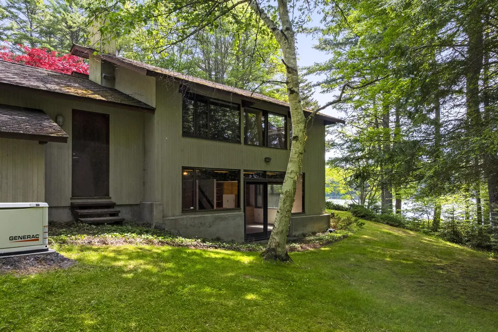 227 Quail Run Road Bristol ME 04539