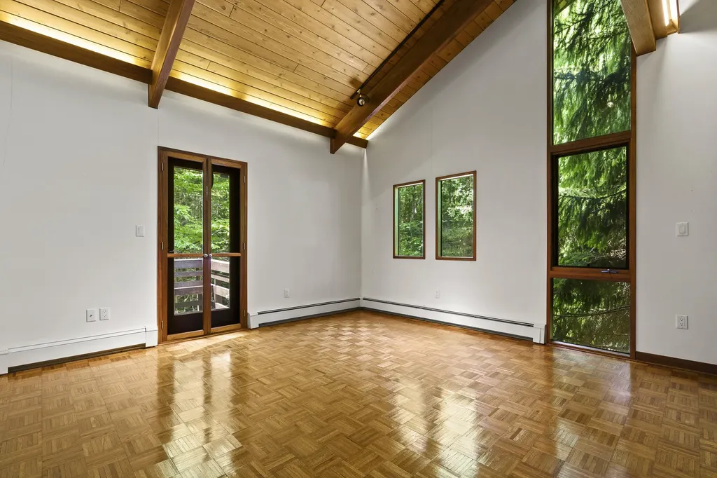 227 Quail Run Road Bristol ME 04539