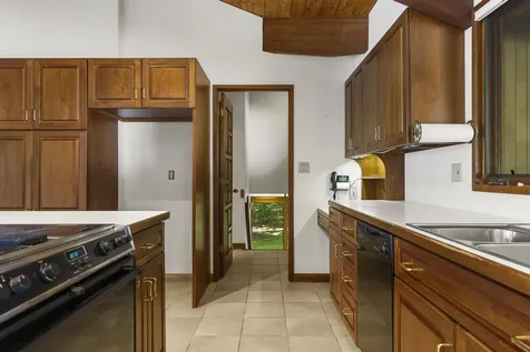 227 Quail Run Road Bristol ME 04539
