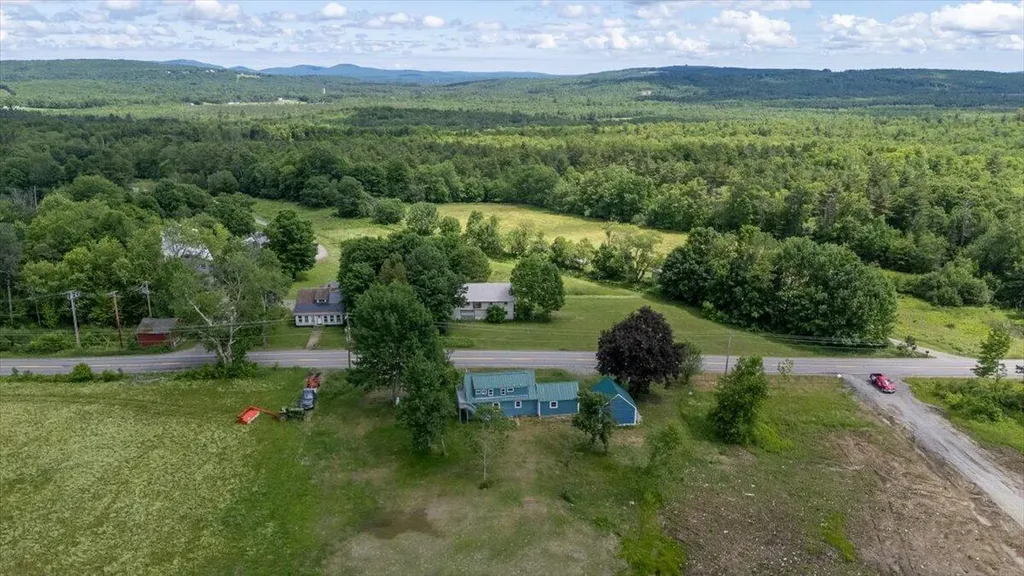 585 Waldoboro Road Washington ME 04574