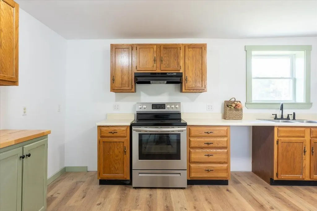 585 Waldoboro Road Washington ME 04574