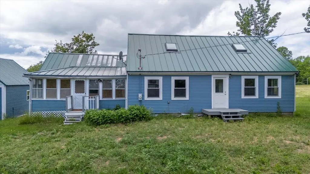 585 Waldoboro Road Washington ME 04574
