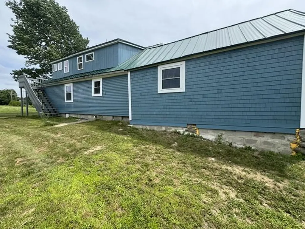585 Waldoboro Road Washington ME 04574