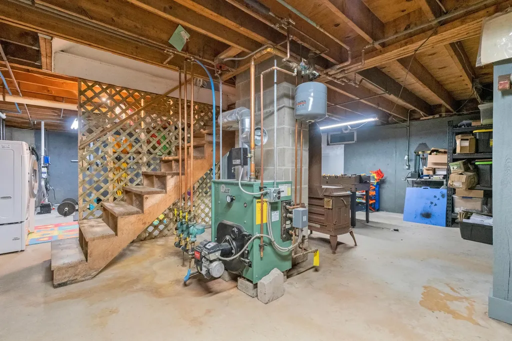 1148 West Road Waterboro ME 04087