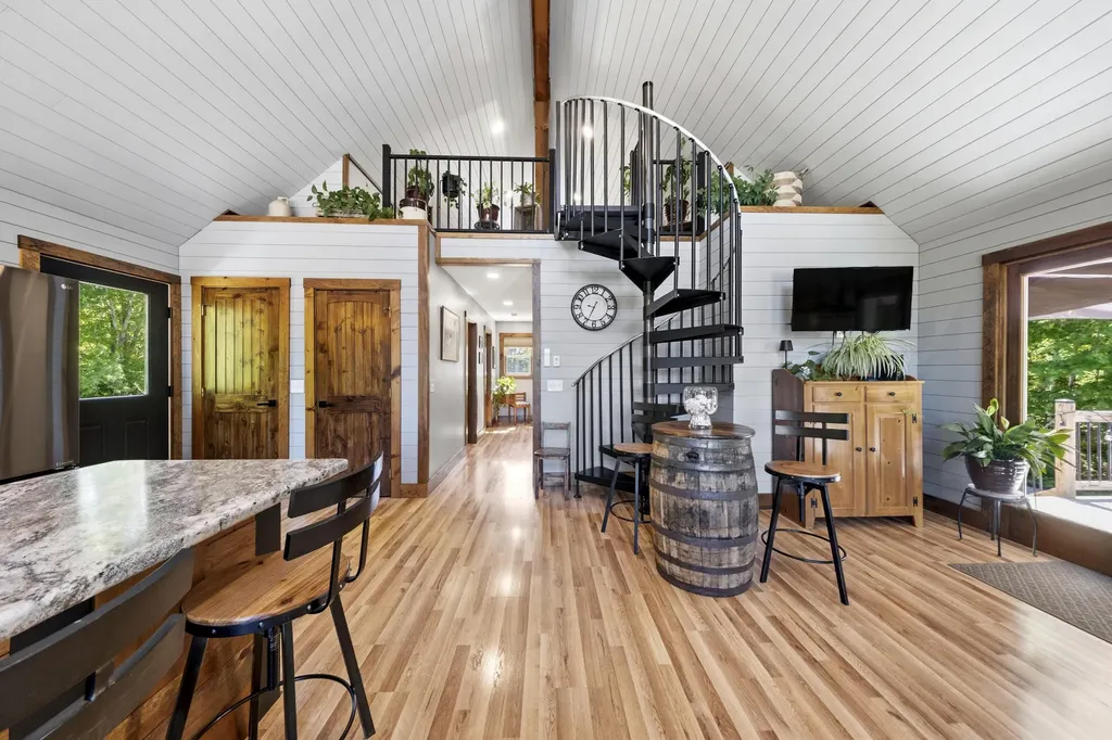 371 Union Road Waldoboro ME 04572