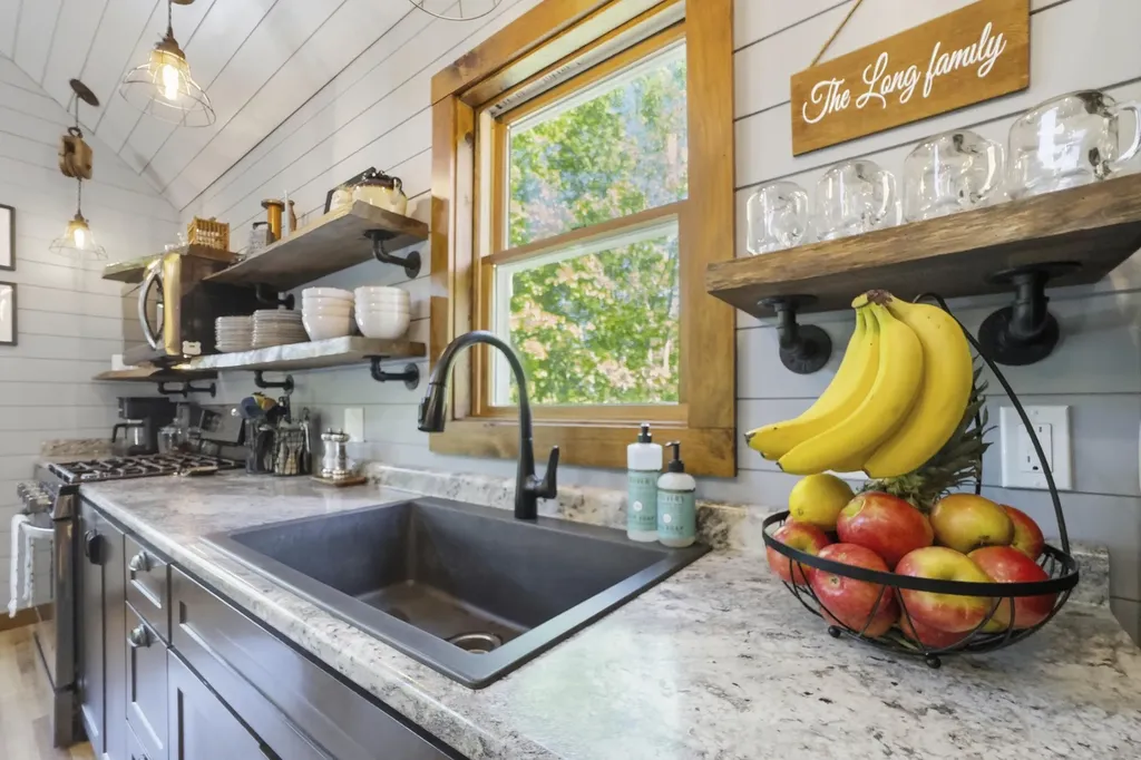 371 Union Road Waldoboro ME 04572