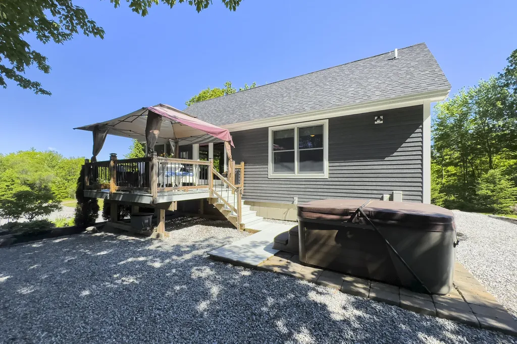 371 Union Road Waldoboro ME 04572