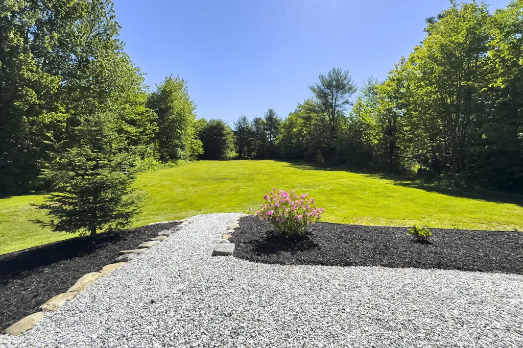 371 Union Road Waldoboro ME 04572