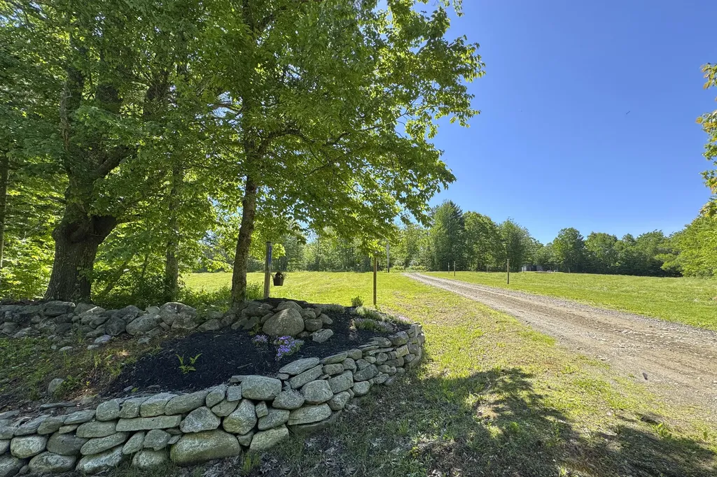 371 Union Road Waldoboro ME 04572