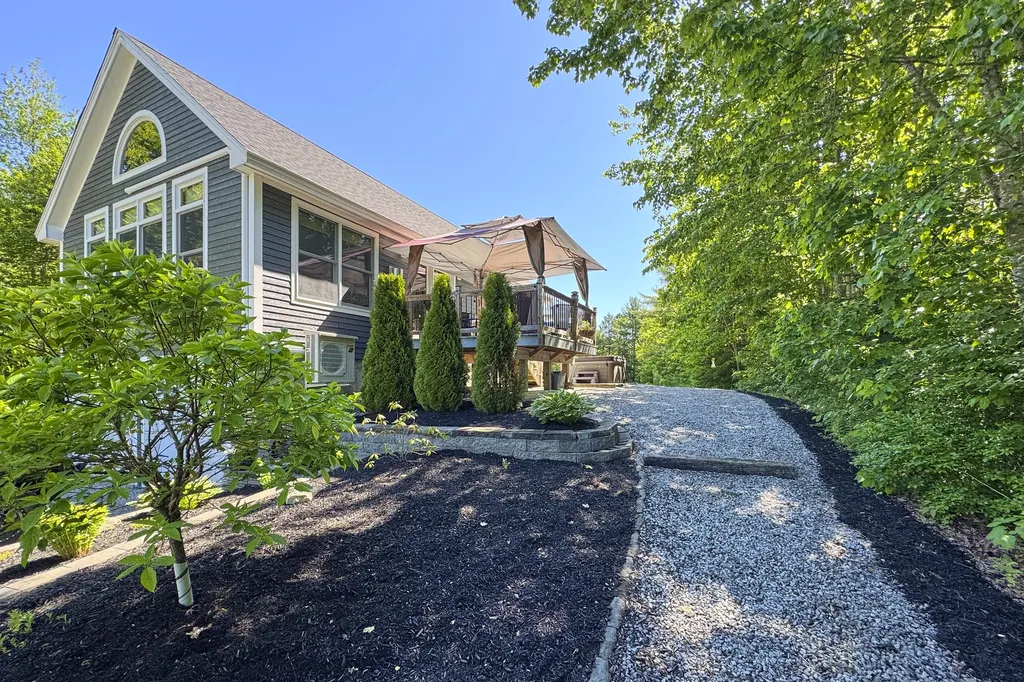 371 Union Road Waldoboro ME 04572