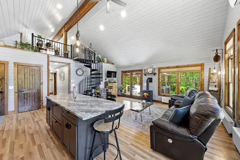 371 Union Road Waldoboro ME 04572