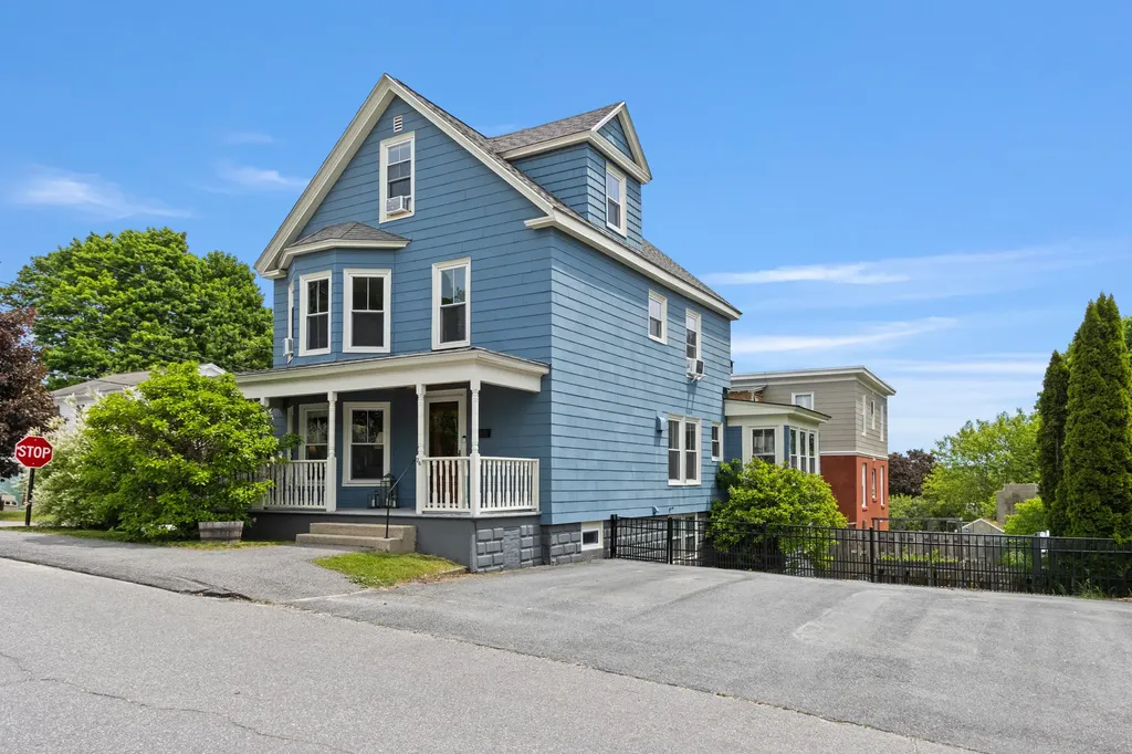 24 Grandview Avenue South Portland ME 04106