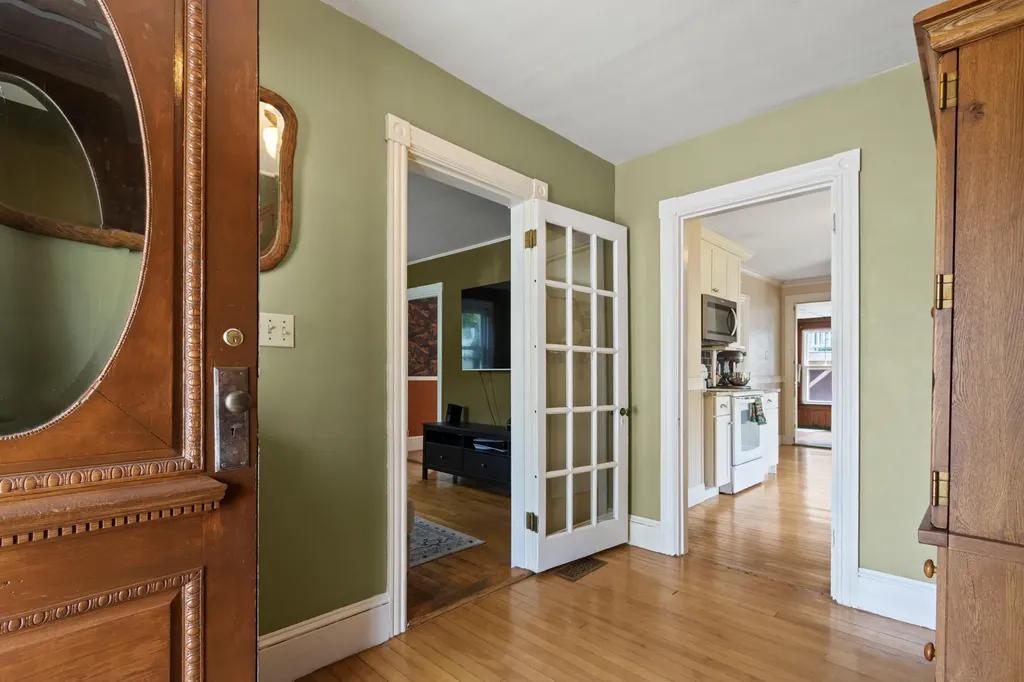 24 Grandview Avenue South Portland ME 04106
