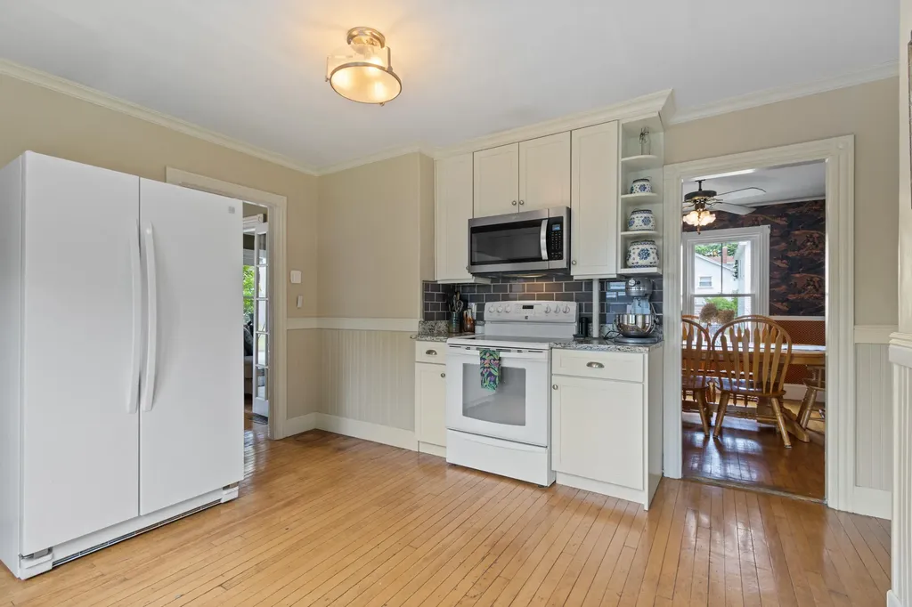 24 Grandview Avenue South Portland ME 04106