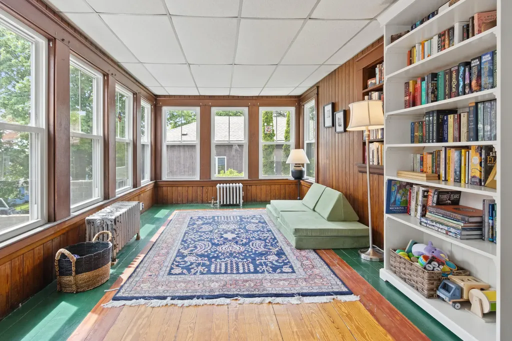 24 Grandview Avenue South Portland ME 04106