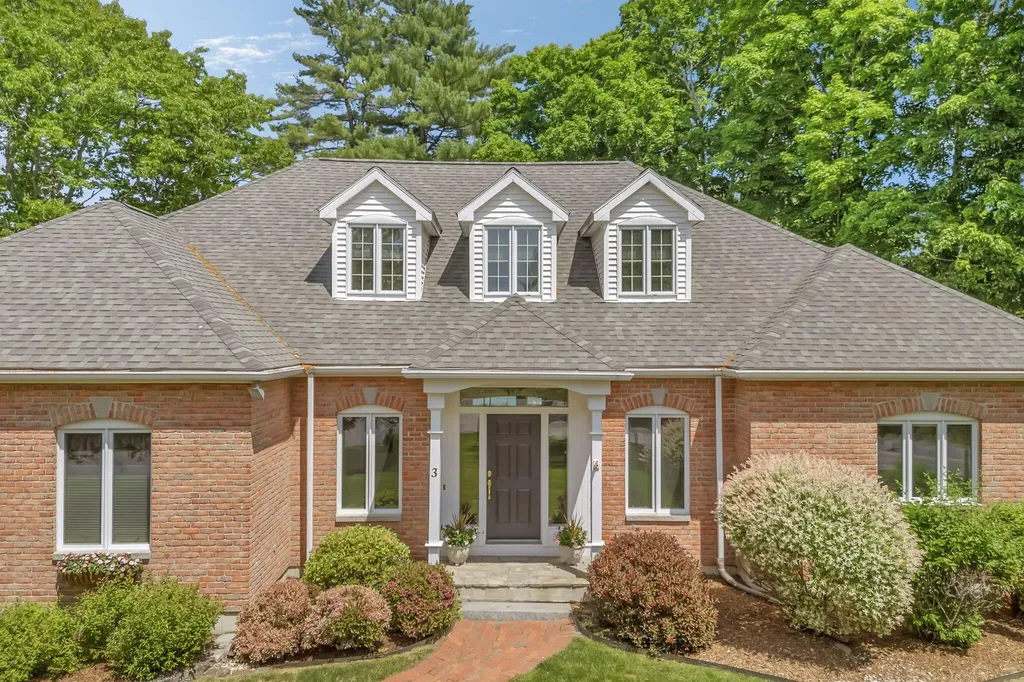 3 Pond Road Wayne ME 04284