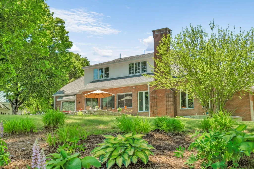3 Pond Road Wayne ME 04284