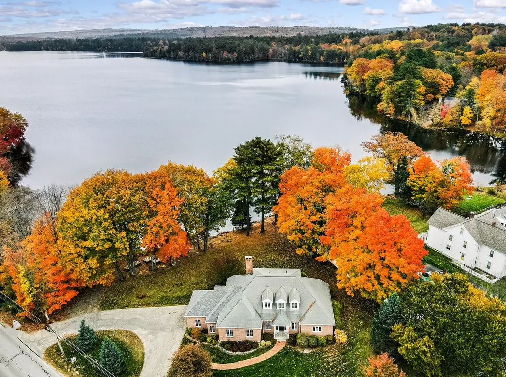 3 Pond Road Wayne ME 04284
