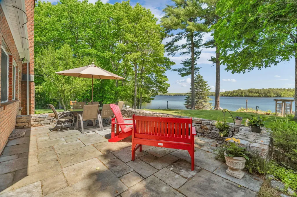 3 Pond Road Wayne ME 04284