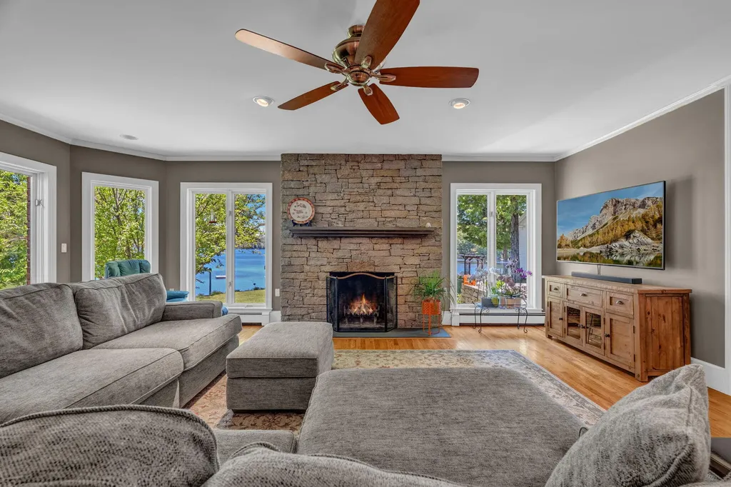 3 Pond Road Wayne ME 04284