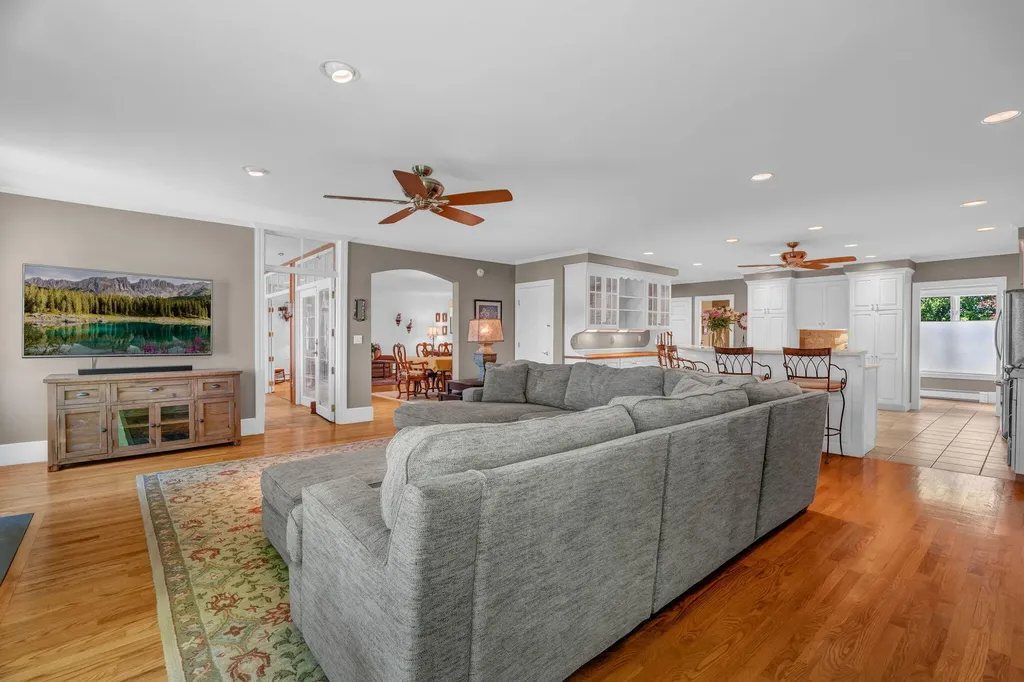 3 Pond Road Wayne ME 04284