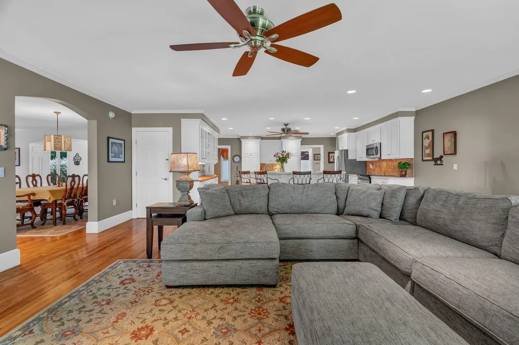 3 Pond Road Wayne ME 04284