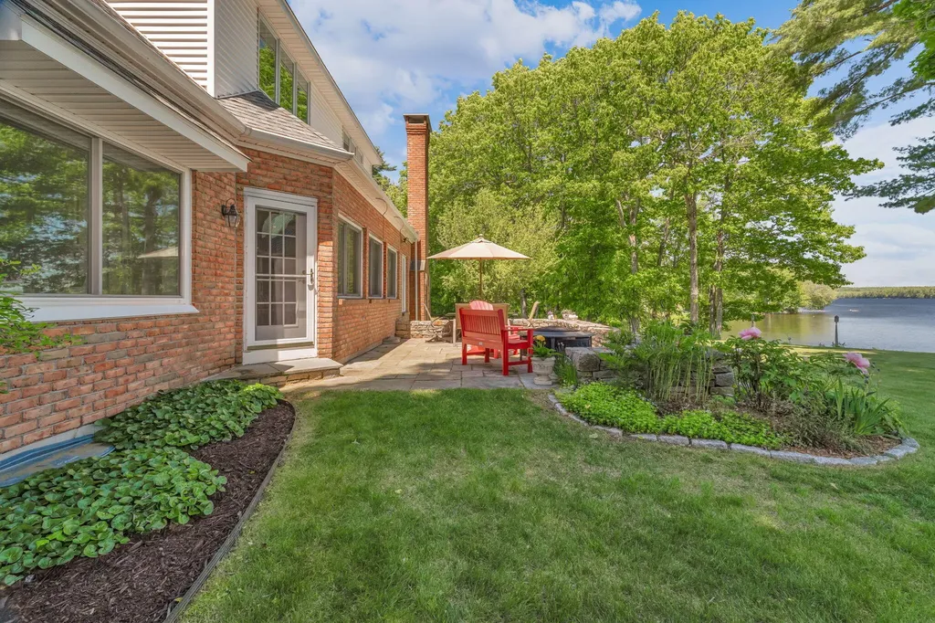 3 Pond Road Wayne ME 04284