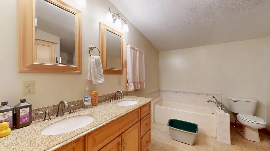 7 & 9 Land Street Skowhegan ME 04976