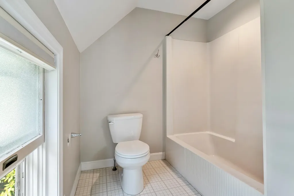 18 Francis Way Kittery ME 03904