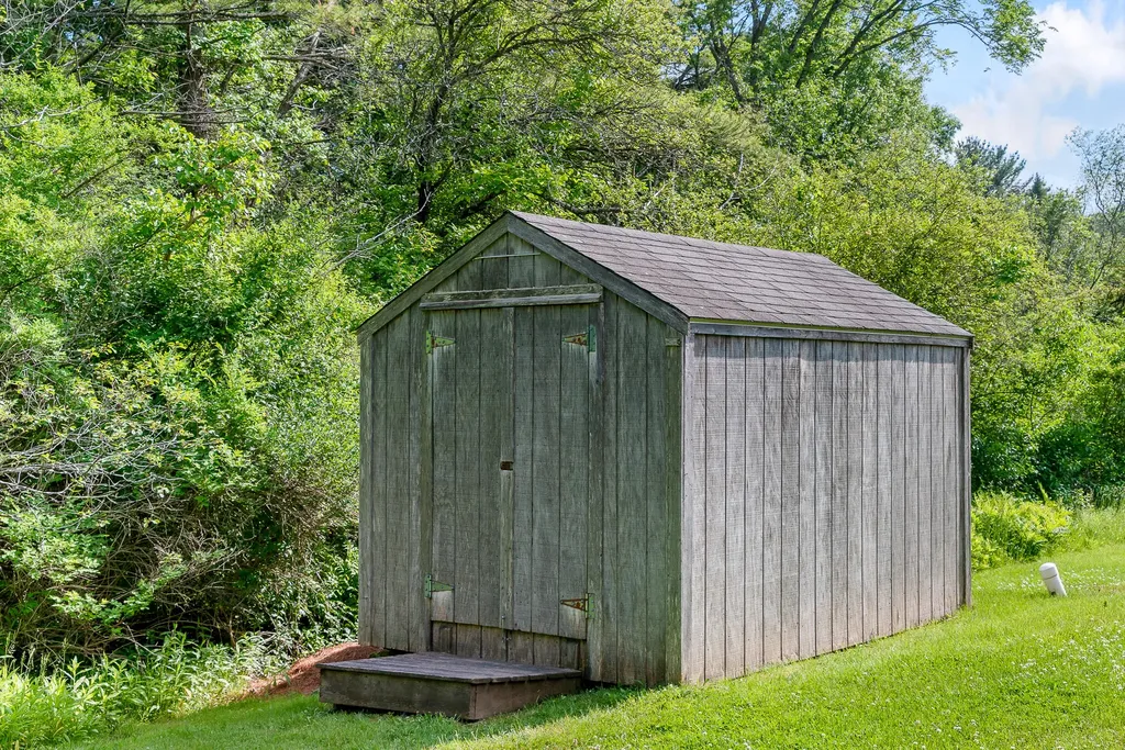 18 Francis Way Kittery ME 03904