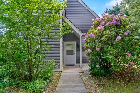 18 Francis Way Kittery ME 03904