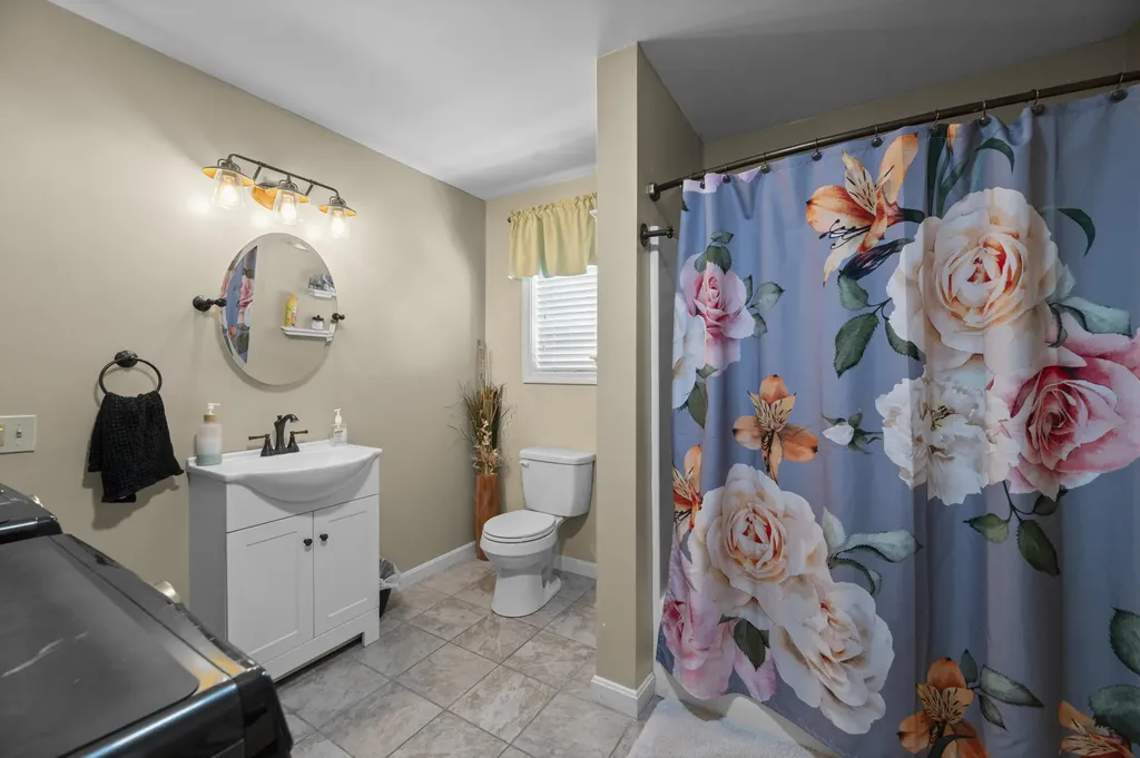 243 Harrison Avenue Gardiner ME 04345