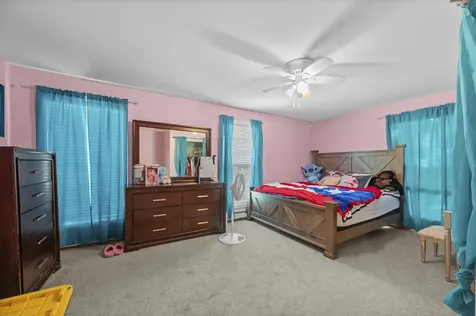 243 Harrison Avenue Gardiner ME 04345