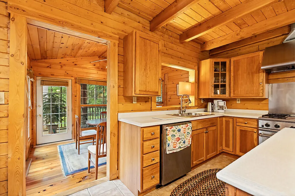 64 Parsons Road Norway ME 04268
