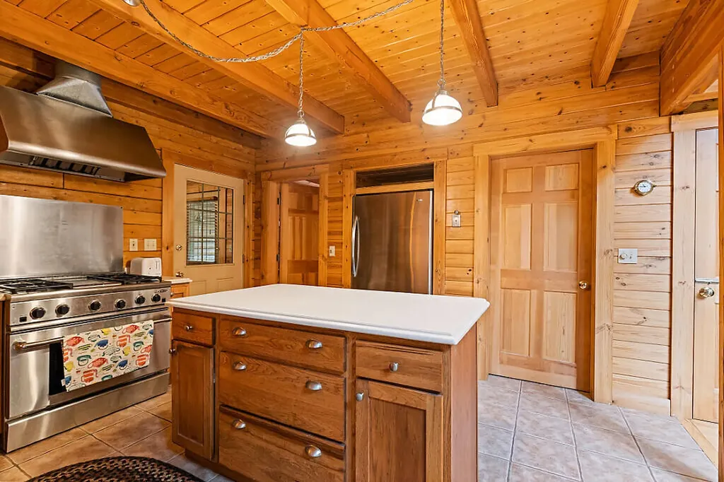 64 Parsons Road Norway ME 04268