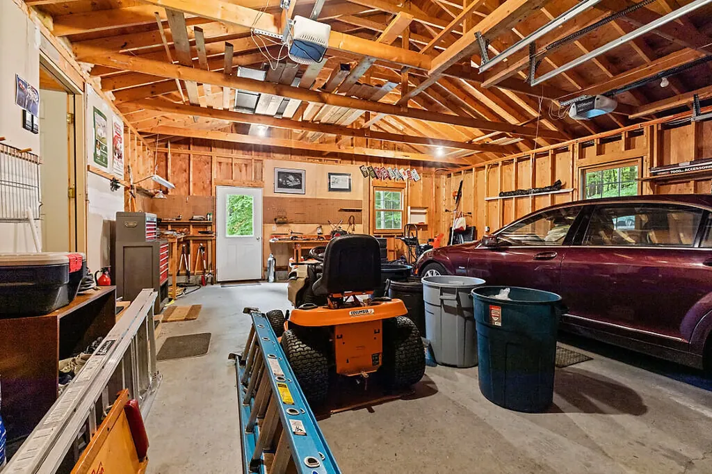 64 Parsons Road Norway ME 04268