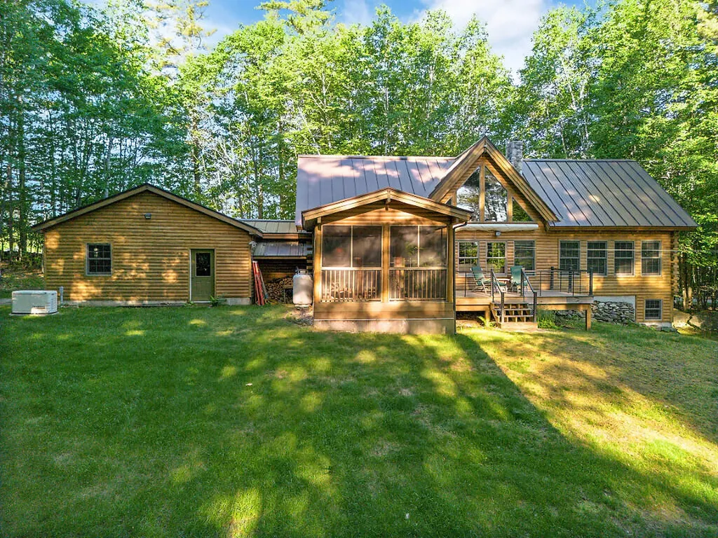 64 Parsons Road Norway ME 04268