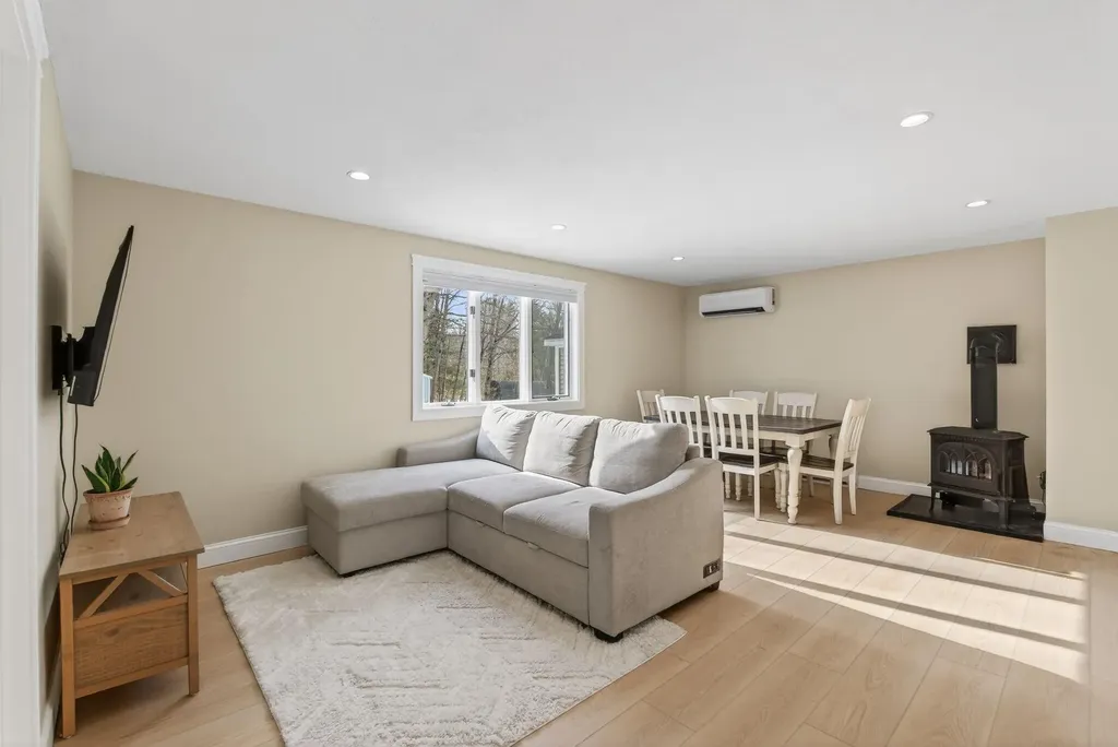 95 Baston Road North Yarmouth ME 04097