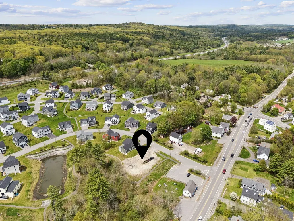 6-8 Bluebird Trail Falmouth ME 04105
