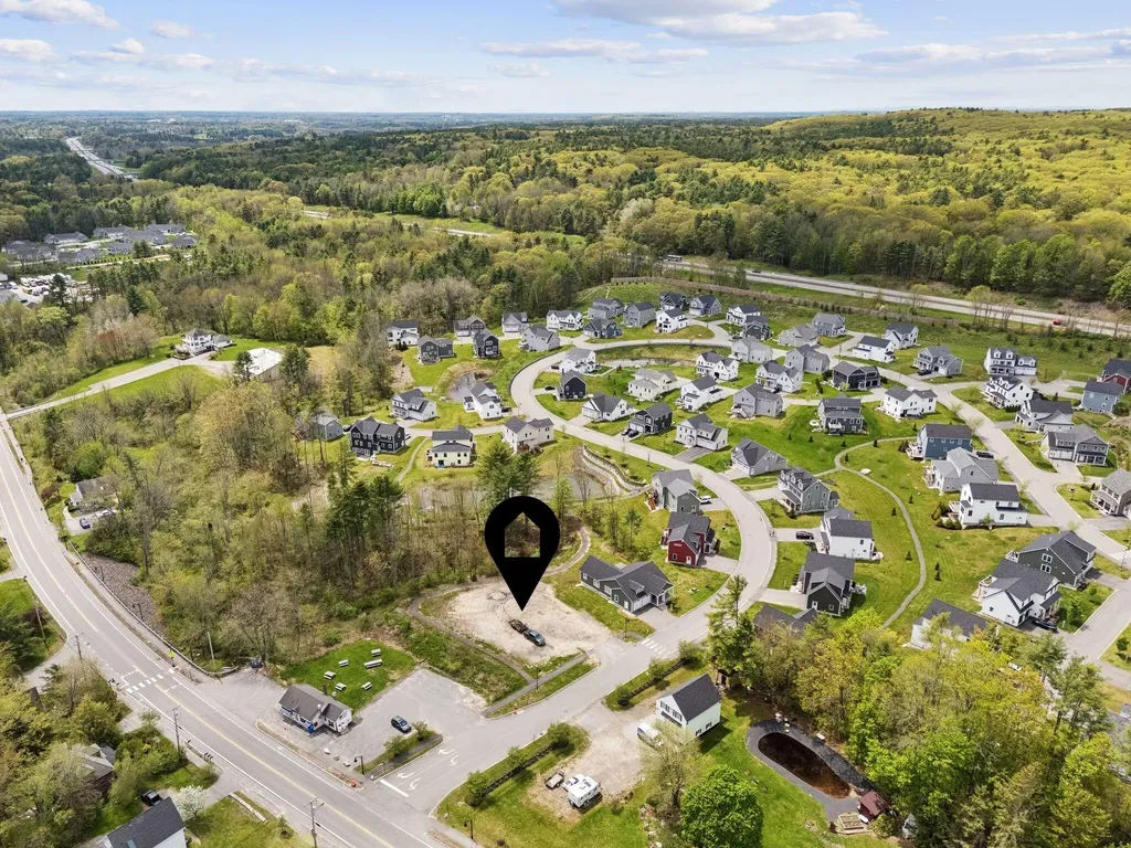 6-8 Bluebird Trail Falmouth ME 04105