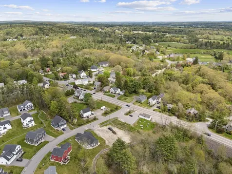 6-8 Bluebird Trail Falmouth ME 04105