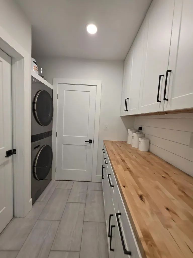 1288 Litchfield Road Bowdoin ME 04287