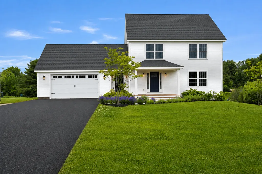 39 Snowberry Drive Gorham ME 04038