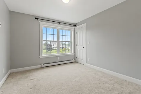 39 Snowberry Drive Gorham ME 04038