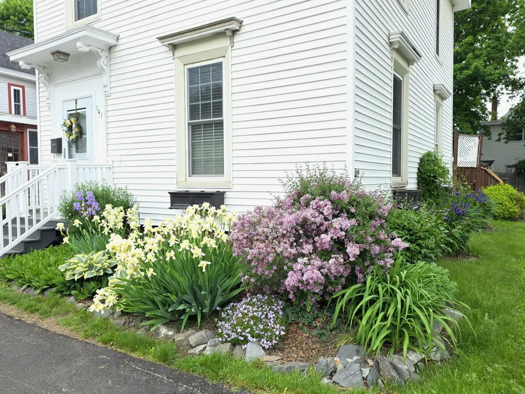 141 Forest Avenue Bangor ME 04401